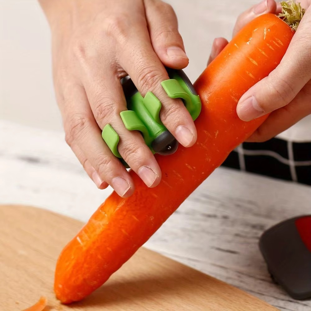 Kitchen Helper Gadgets - Palm Peeler Vegetable Hand Peeler Swift